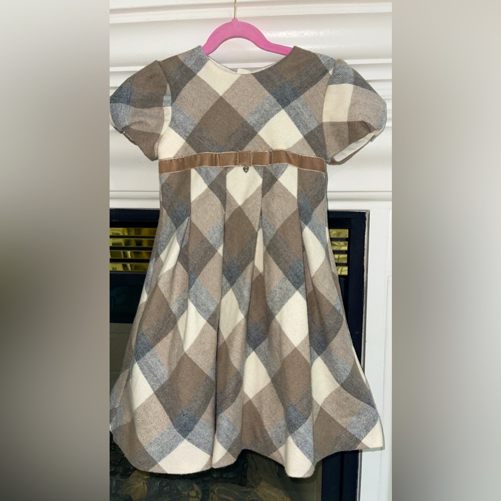 Mayoral girl dress, Small 7 Y ( 122 cm)